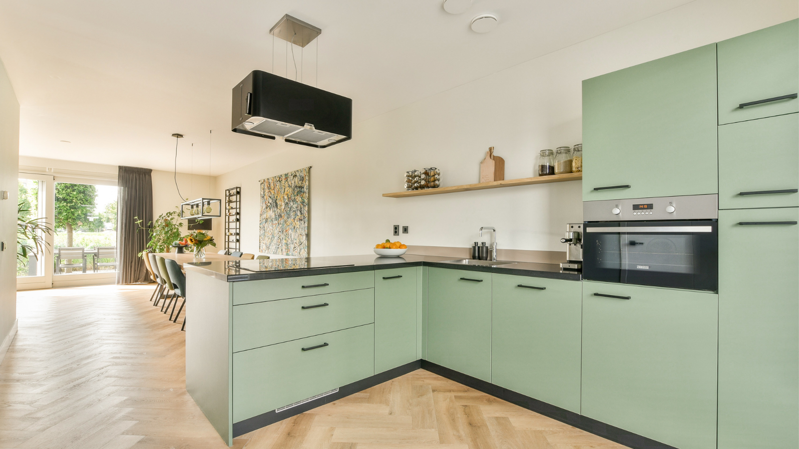 Green kitchen cabinets